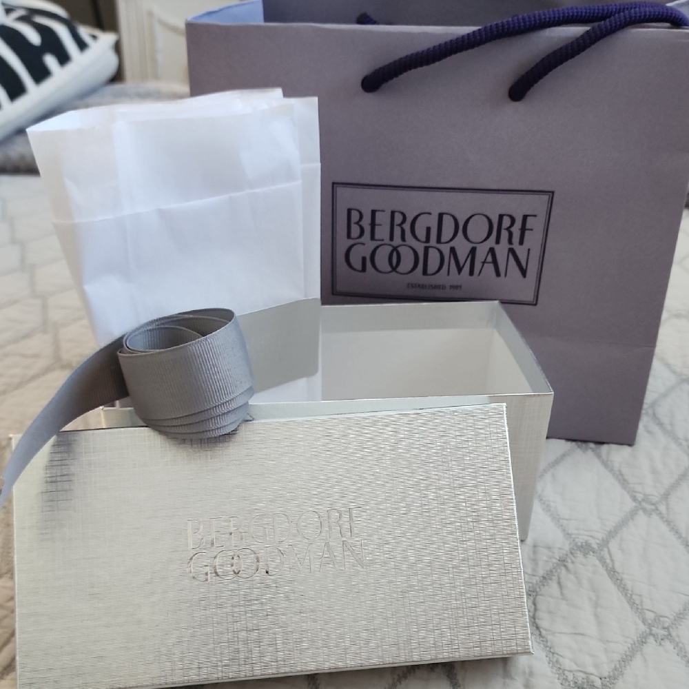 Bergdorf Goodman Silver Gift Box